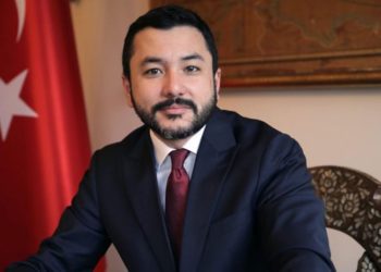 15 Temmuz'da AKP’li başkanın yazışmaları ortaya çıktı: Önünüzde duranı ezin