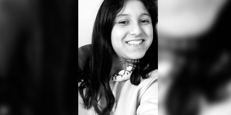 17 yaşındaki Selma Gülce, Koronavirüs nedeniyle hayatını kaybetti