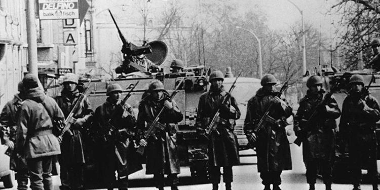 1960 askeri darbesinde zarar gören 370 kişiye tazminat ödenecek