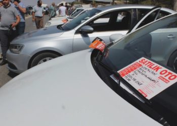 2. el araç fiyatları uçtu: Golf’e 900 Bin TL, 1 yaşında Clio’ya 500 Bin TL