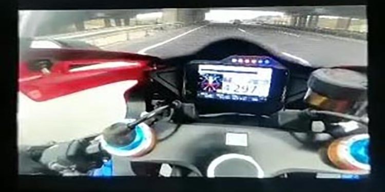 297 kilometre hız yaparken yaptığı kazada öldü