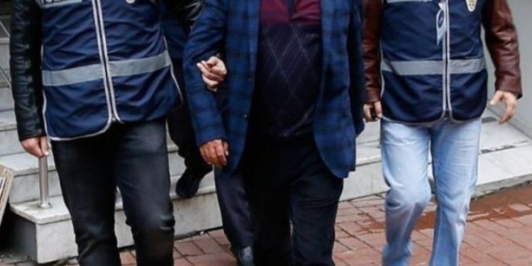 73 yaşındaki Yakup Elmas 'örgüte yardım' iddiasıyla tutuklandı