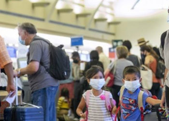 ABD 20 ayın ardından, çifte aşılılara sınırlarını açtı