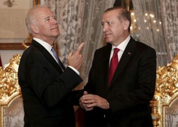 ABD 'Demokrasi Zirvesi'ne Türkiye'nin davet edilmemesi 'itibar sarsacak bir gelişme'