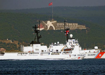 ABD gemileri, Ukrayna donanmasına destek vermek için Çanakkale Boğazı’ndan geçti