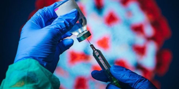 ABD'de 100'den fazla çalışanı olan işletmelere getirilen aşı zorunluluğu yargıya takıldı