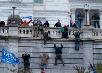 ABD'de Kongre baskınını soruşturan özel komite, 10 eski Beyaz Saray çalışanını ifadeye çağırdı