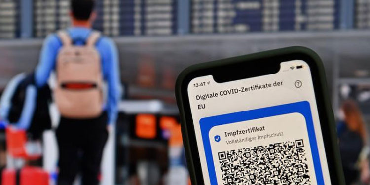 AB'ye seyahatlerde aşılara 9 ay limiti geliyor