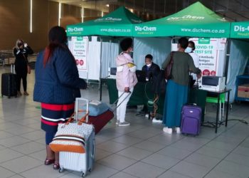 AB’den Omicron varyantına karşı 7 Afrika ülkesine seyahat yasağı