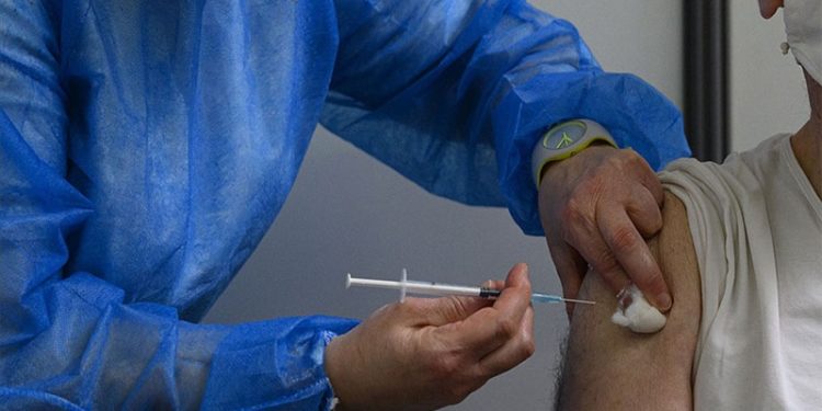 AB’ye seyahat edeceklere yeni aşı kuralı