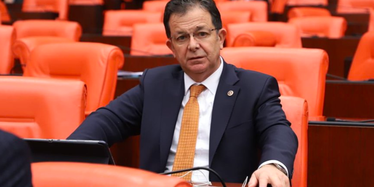 AKP Milletvekili Erim, çiftçileri suçladı: Hesabını iyi yapan çiftçiler zararda değil