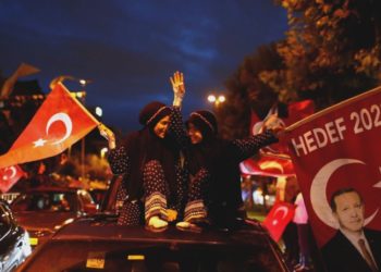 AKP'den 'taarruz' çağrısı: Sefer sefer sefer, zafer zafer zafer' diyecek, 2023'ü kazanacağız