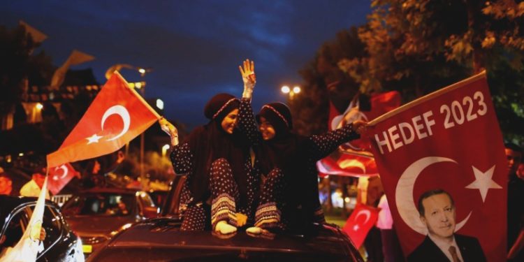 AKP'den 'taarruz' çağrısı: Sefer sefer sefer, zafer zafer zafer' diyecek, 2023'ü kazanacağız