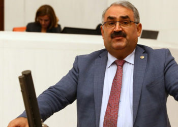 AKP'li Etyemez: Ülkede yokluk denen bir şey yok, her şeyde bolluk ortada