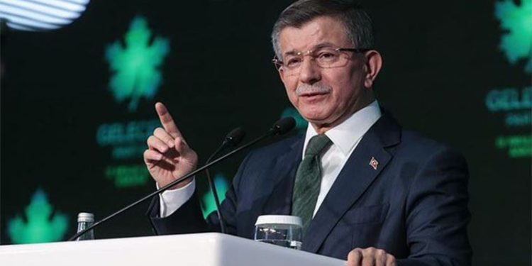 AKP'yi uyarıyorum diyen Davutoğlu: Bahçeli birinci aşamayı geçti