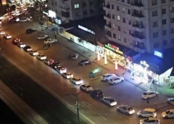 AKP&rsquo;li Aydemir: Benzin istasyonlarında kuyruk yok, ara&ccedil; sayısı fazla