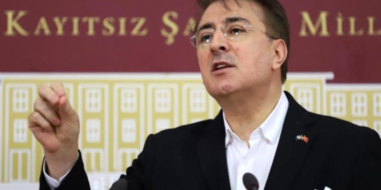 AKP’li Milletvekili Aydemir: Saray’da çalışanlar çoğu zaman aç yatıyor