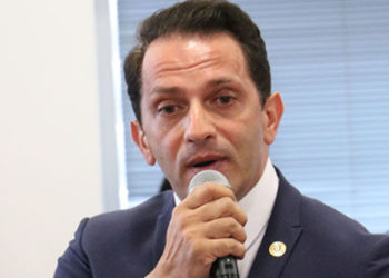 AKP’li Mücahit Birinci: Başkanlık sistemine alışacaksınız!