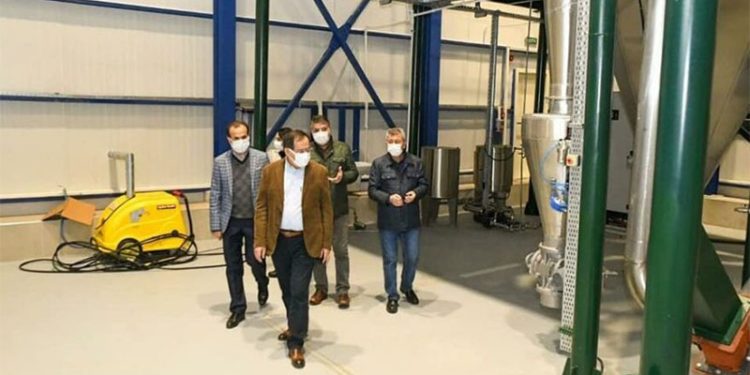 AKP’li belediye 4 milyon TL harcadığı tesisi satmak için üstüne para veriyor