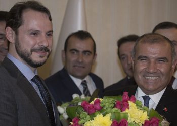 AKP’li eski bakan: Başkanlık sistemi beklediğimiz gibi olmadı, bugün olsa ‘evet’ oyu vermem