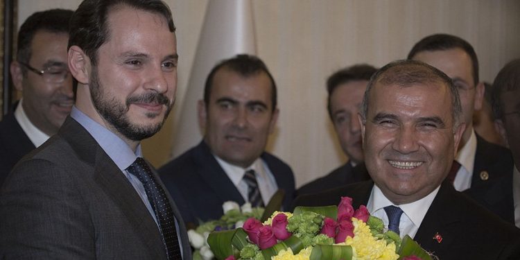 AKP’li eski bakan: Başkanlık sistemi beklediğimiz gibi olmadı, bugün olsa ‘evet’ oyu vermem