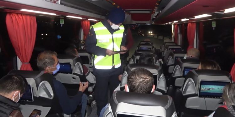 Ablasının HES kodu ile seyahat eden virüslü genç: Ben pozitif miyim?