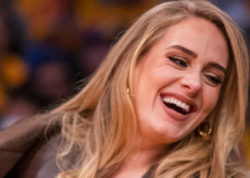 Adele ile konuştuğu sırada yeni albümünü dinlemediğini söyleyen sunucunun röportajı iptal edildi