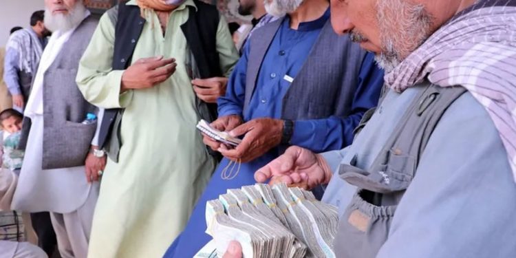 Afganistan'da yabancı para kullanımı yasaklandı