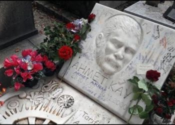Ahmet Kaya'nın mezarı tahrip edildi