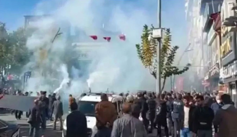 Akşener Bingöl'de protesto edildi: Bir de gelmiş oy istiyorsun