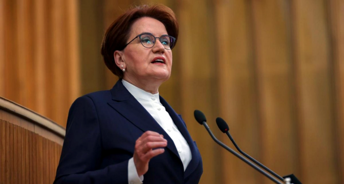 Akşener Siirt'te başka Ankara'da başka