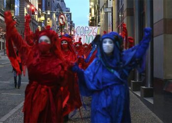 Aktivistler, iklim hareketinin taleplerini yükseltmek için sokaklarda olacak