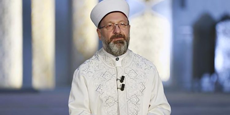 Ali Erbaş'tan bekarlara: Sorumluluktan kaçmayın, evlilik korkulacak bir şey değil