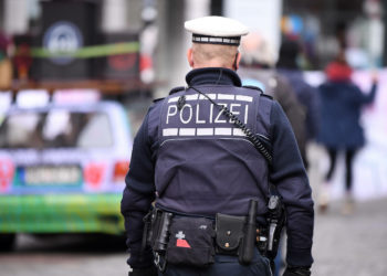 Alman polisinden ırkçı yazışmalar: Dün bir Türk’ü tekmeledim