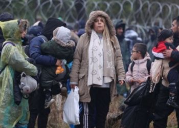 Almanya, Polonya sınırında göçmenlere karşı AB’den destek istedi