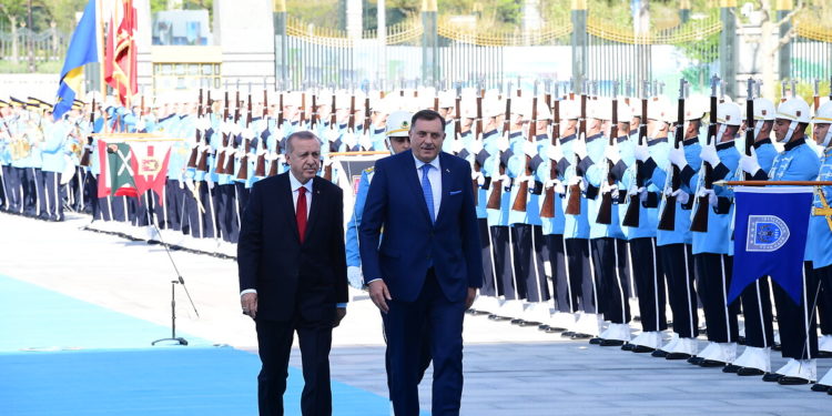 Almanya, ülkenin bölünmesini isteyen Bosnalı Sırp lideri kınadı