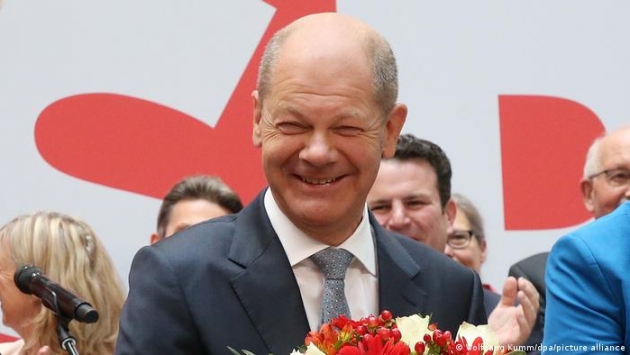 Almanya'da üçlü koalisyon uzlaştı: Yeni başbakan Olaf Scholz