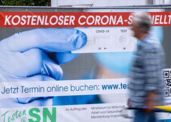 Almanya'da Covid-19 nedeniyle can kaybı 100 bini aştı