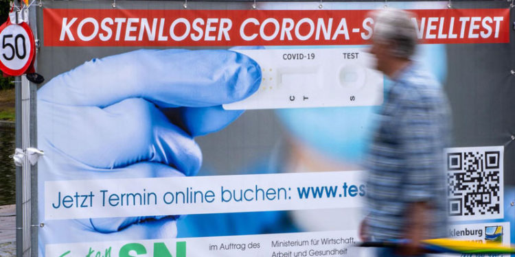 Almanya'da Covid-19 nedeniyle can kaybı 100 bini aştı