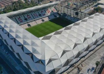 Alsancak Stadı'na Mustafa Denizli'nin ismi verildi