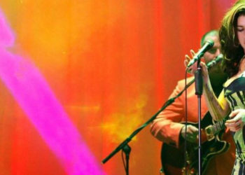 Amy Winehouse'un eşyalarının satışından elde edilen gelir bağımlılık sorunları olan gençlere yardım için kullanılacak