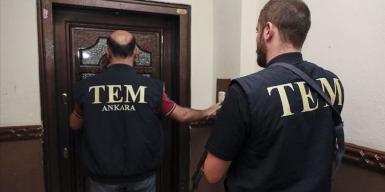 Ankara merkezli 4 ilde operasyon: Öğretmenlerin de olduğu 16 kişi hakkında gözaltı kararı