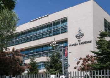 Ankara'da Karayalçın'ın kamulaştırdığı arazileri Gökçek'in kooperatiflere devretmesi mahkemelik oldu