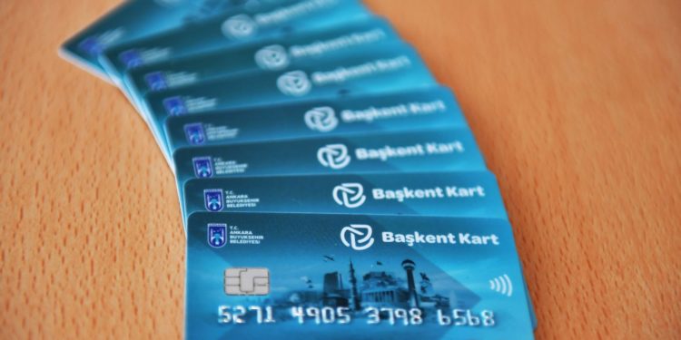 Ankara’da sosyal yardım alan ailelere ilk doğalgaz ödemesi yapıldı