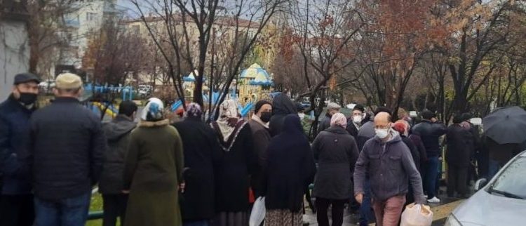 Ankara’da ucuz ekmek kuyruklarına ‘mobil halk ekmek araçları’ çözümü