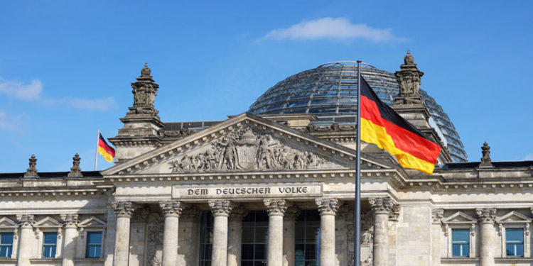 Araştırma: Almanya'da on kadın politikacıdan dördü cinsel tacize maruz kaldı