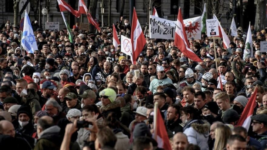 Avrupa’da Kovid önlemlerine karşı protestolar yayılıyor