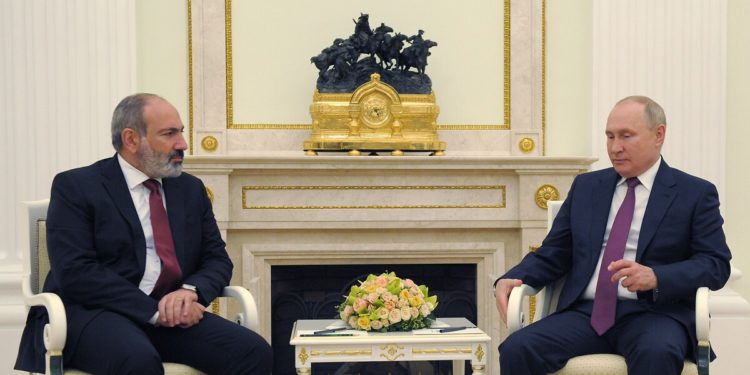 Azerbaycan – Ermenistan arasında sınır çatışması: Erivan Rusya’dan yardım istedi