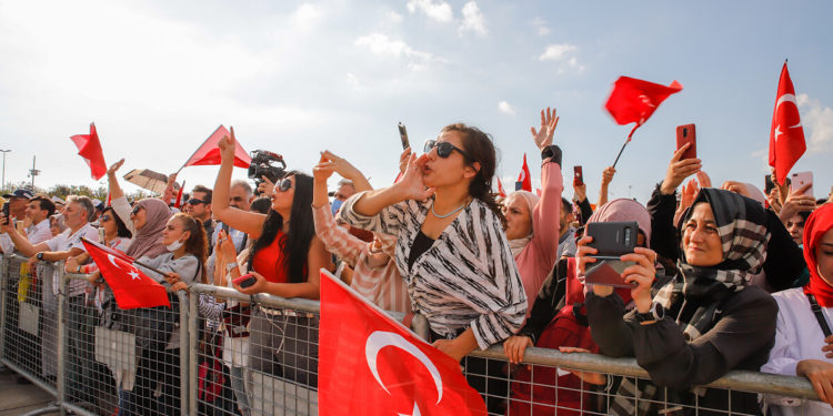 Aşı karşıtları siyasi parti kuruyor