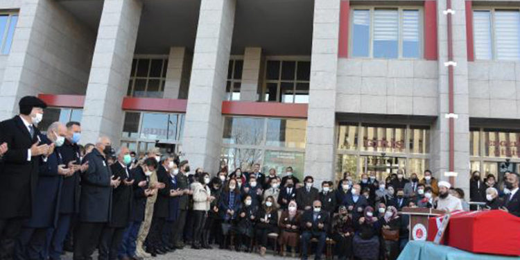 Aşı olmayan ağır ceza mahkemesi başkanı Koronavirüs nedeniyle hayatını kaybetti